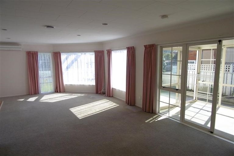 Photo of property in 42a Wallace Place, Westown, New Plymouth, 4310