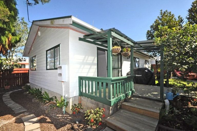 Photo of property in 151a Bruce Mclaren Road, Henderson, Auckland, 0612