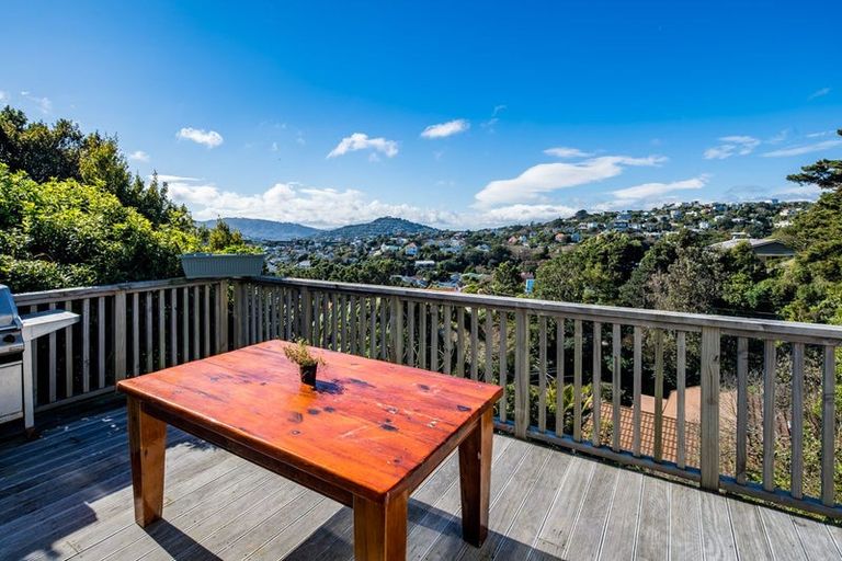 Photo of property in 33 Verviers Street, Karori, Wellington, 6012