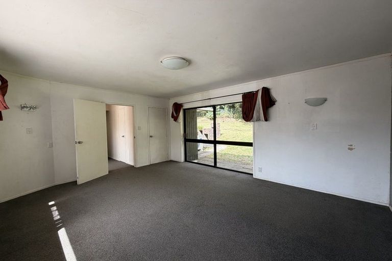 Photo of property in 2/35 Palliser Lane, Browns Bay, Auckland, 0630