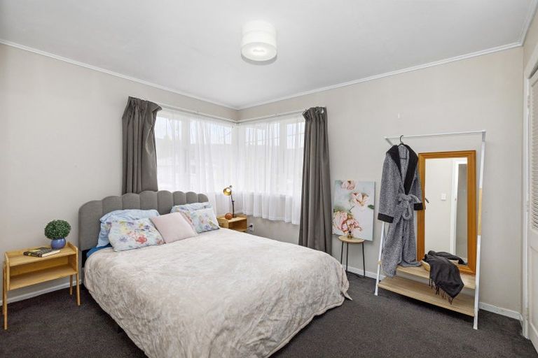 Photo of property in 81 Bird Grove, Stokes Valley, Lower Hutt, 5019