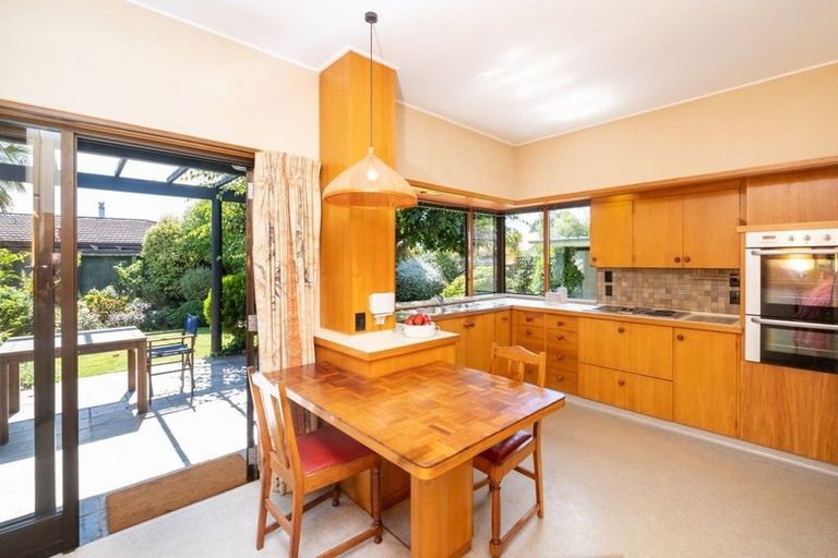 Photo of property in 3 Kopanga Road, Havelock North, 4130