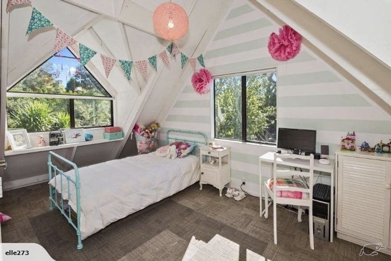 Photo of property in 84b Kaurilands Road, Titirangi, Auckland, 0604