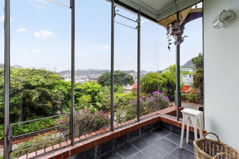 Photo of property in 50 Russell Terrace, Berhampore, Wellington, 6023