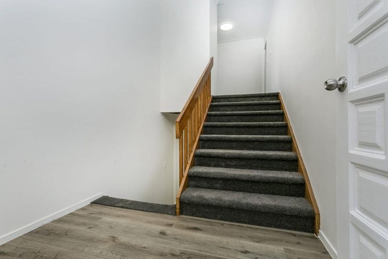 Photo of property in 1/169 Forrest Hill Road, Forrest Hill, Auckland, 0620