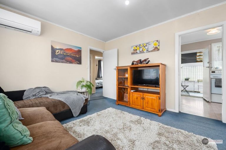 Photo of property in 2/95 Clouston Park Road, Clouston Park, Upper Hutt, 5018