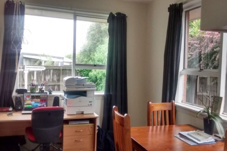 Photo of property in 2/294a Westminster Street, Mairehau, Christchurch, 8013