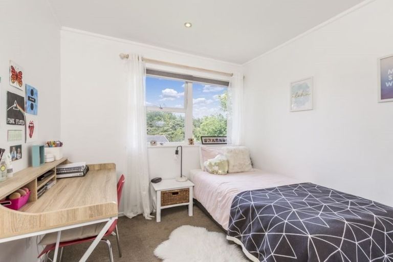 Photo of property in 102 Park Hill Road, Birkenhead, Auckland, 0626