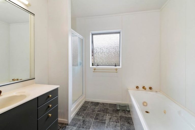 Photo of property in 25 Mark Place, Lynmore, Rotorua, 3010