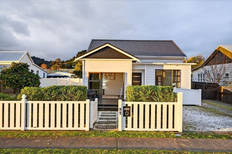 Photo of property in 99 Ormond Road, Whataupoko, Gisborne, 4010