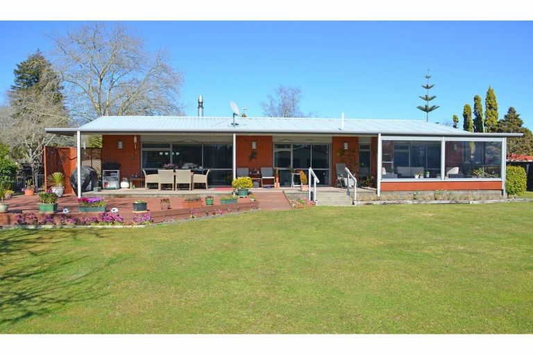 Photo of property in 14 Porritt Drive, Kawerau, 3127