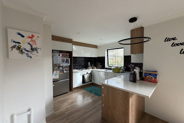 Photo of property in 6d Christmas Road, Manurewa, Auckland, 2102