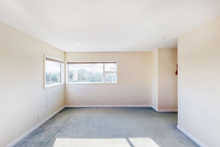 Photo of property in 23 Nether Green Crescent, Johnsonville, Wellington, 6037