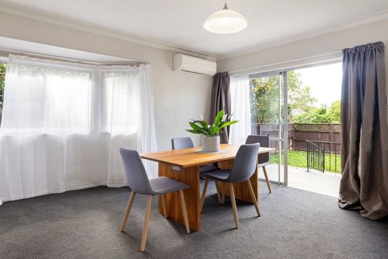 Photo of property in 1 Glading Place, St Andrews, Hamilton, 3200