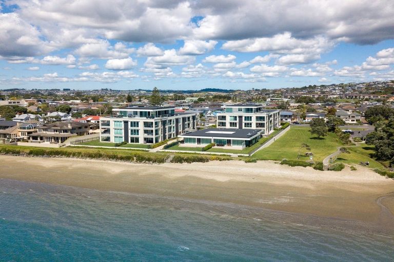 Photo of property in 12/383 Hibiscus Coast Highway, Orewa, 0931