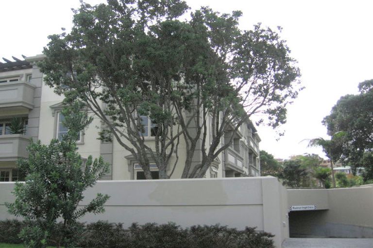 Photo of property in The Georgian, 8/8 Sidmouth Street, Mairangi Bay, Auckland, 0630