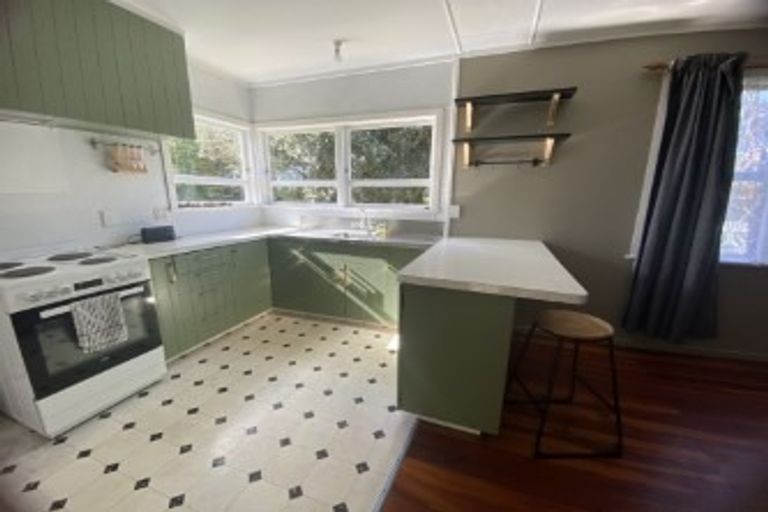 Photo of property in 32 Kitchener Road, Waiuku, 2123