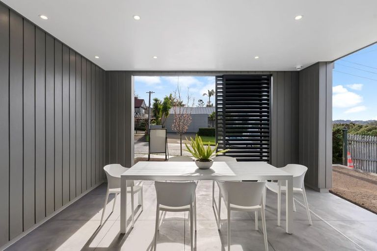 Photo of property in 9a Kowhai Street, Tawa, Wellington, 5028