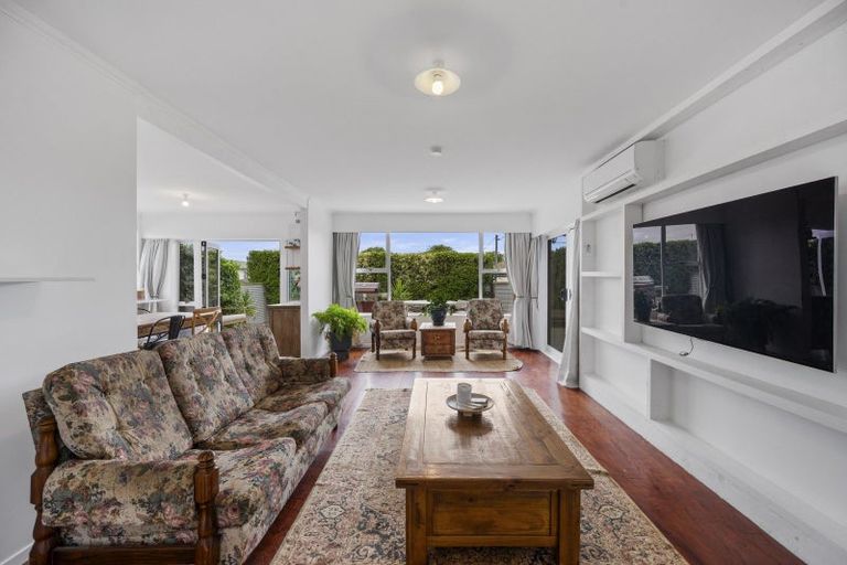 Photo of property in 129 Riverbend Road, Onekawa, Napier, 4110