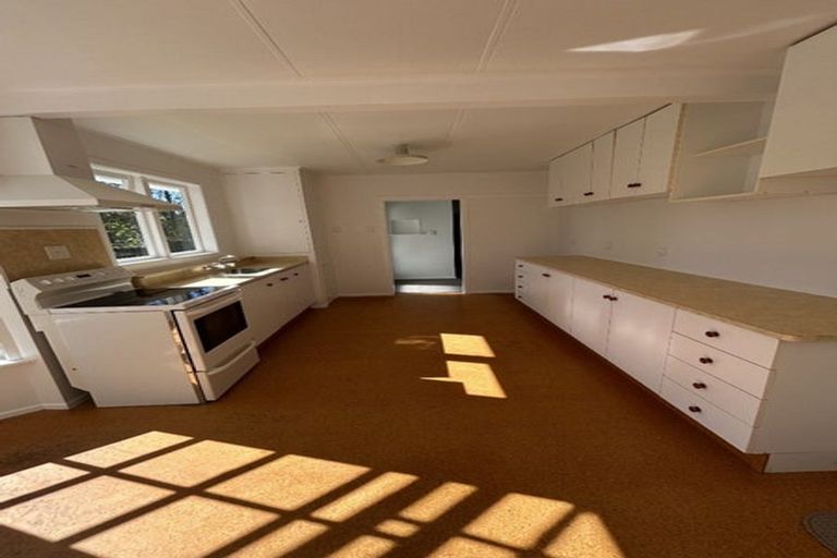 Photo of property in 84 Kuratawhiti Street, Greytown, 5712