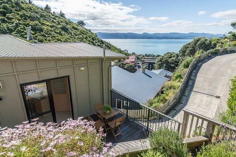 Photo of property in 3/19 Onslow Road, Khandallah, Wellington, 6035