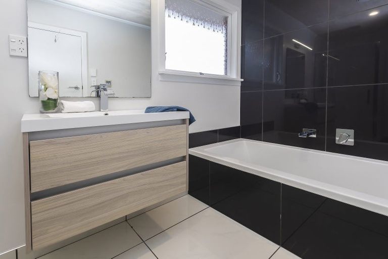 Photo of property in 9 Wendover Street, Bishopdale, Christchurch, 8053