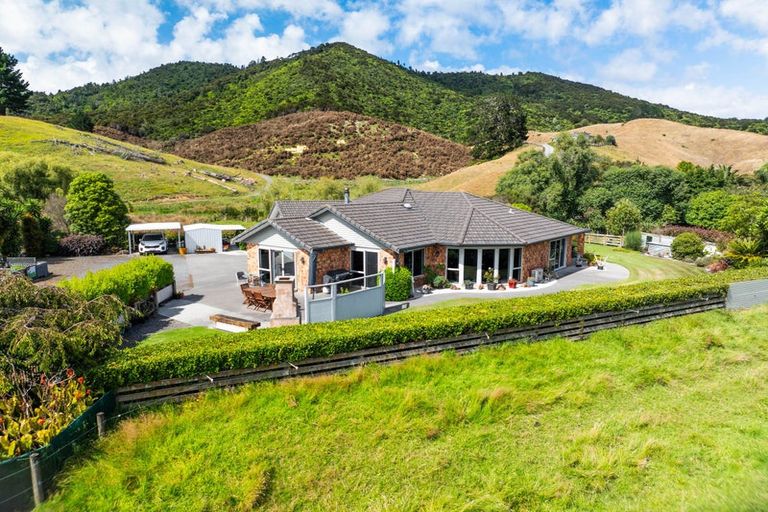 Photo of property in 21 Parker Road, Huntly, 3771