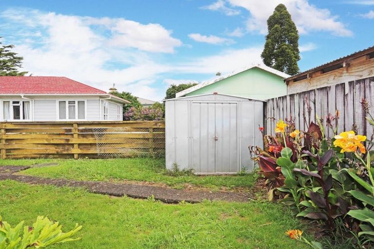 Photo of property in 48 Paerata Road, Pukekohe, 2120