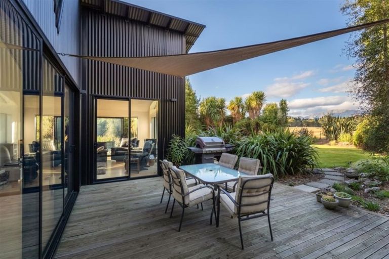 Photo of property in The Tin Shed, 68c Kennels Lane, Albert Town, Wanaka, 9382