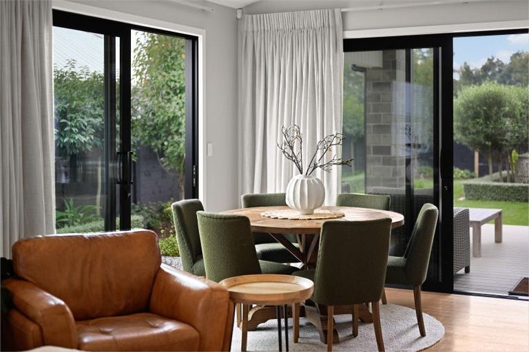 Photo of property in 92 Hugo Shaw Drive, Cambridge, 3434