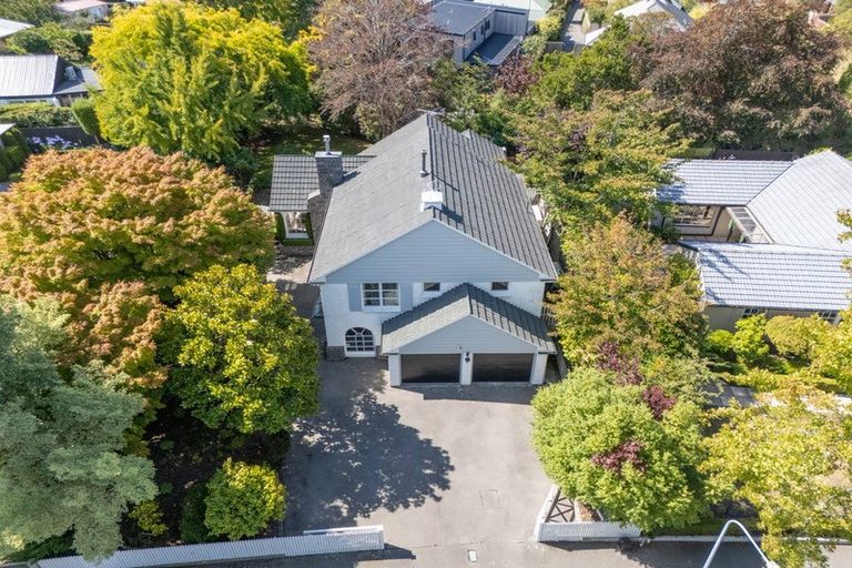 Photo of property in 8 Tuirau Place, Ilam, Christchurch, 8041