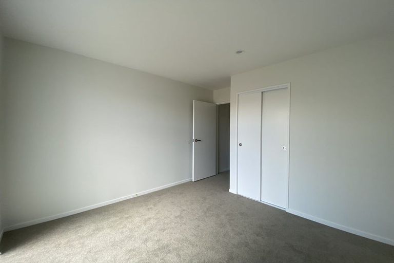 Photo of property in 2 Whai Hua Lane, Mangere Bridge, Auckland, 2022