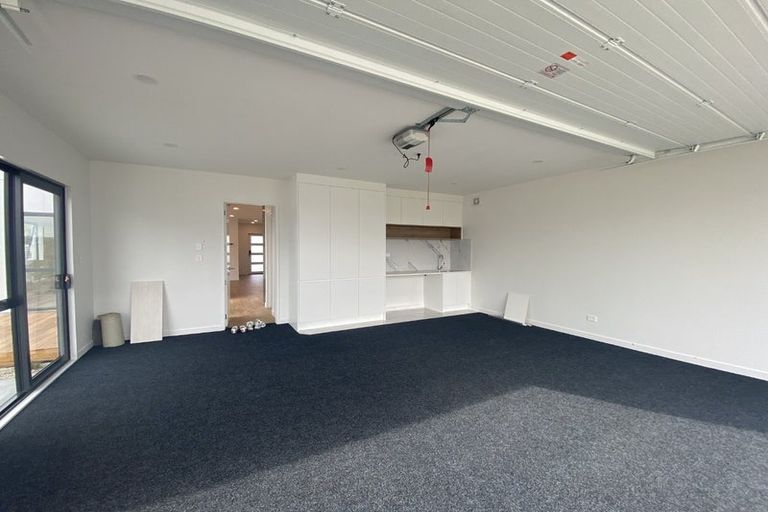 Photo of property in 1 Pukeko Road, Hobsonville, Auckland, 0616