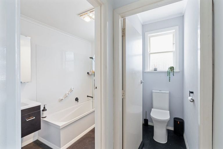 Photo of property in 5 Kawiu Road, Levin, 5510