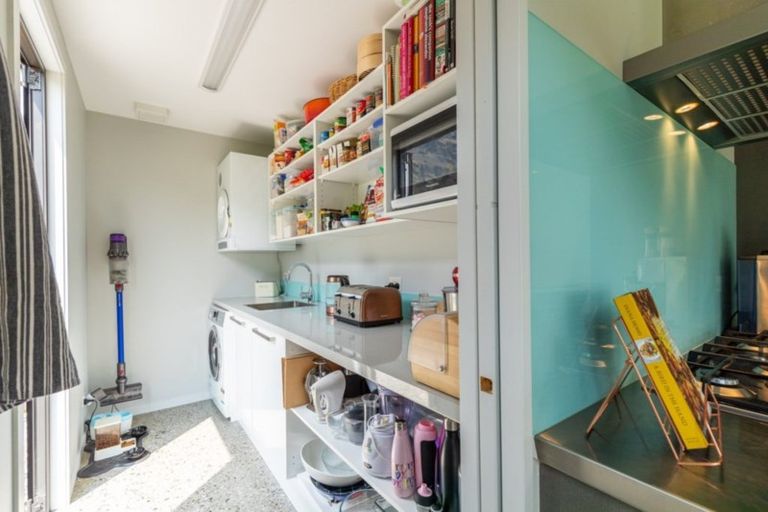 Photo of property in 42 Mckellar Drive, Jacks Point, Queenstown, 9371