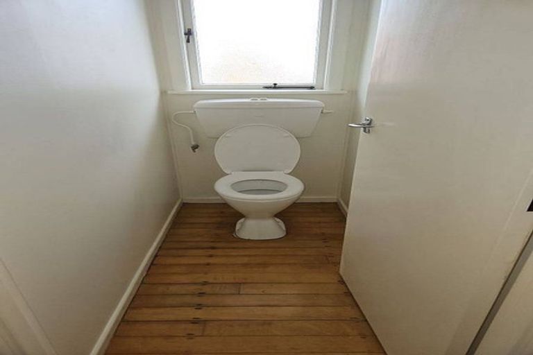 Photo of property in 19 Rodney Street, Howick, Auckland, 2014