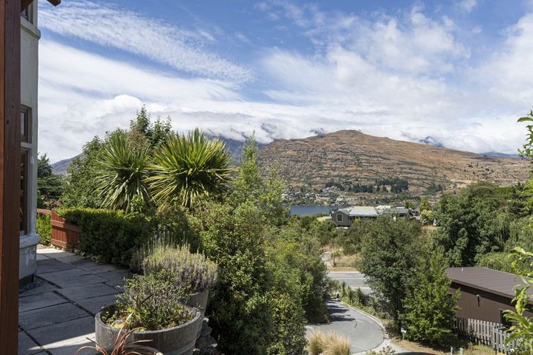 Photo of property in 7 Woodbury Rise, Queenstown, 9300