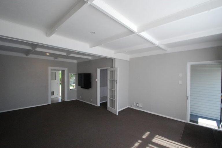 Photo of property in 76 Wakefield Street, Alicetown, Lower Hutt, 5010