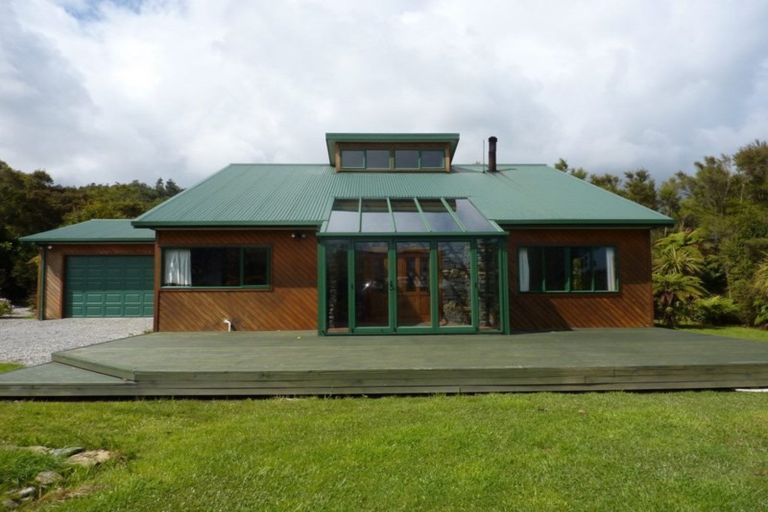 Photo of property in 14 Banbury Street, Waimangaroa, Westport, 7891