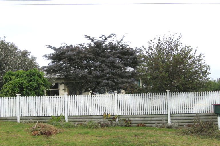 Photo of property in 56 Lancaster Road, Beach Haven, Auckland, 0626