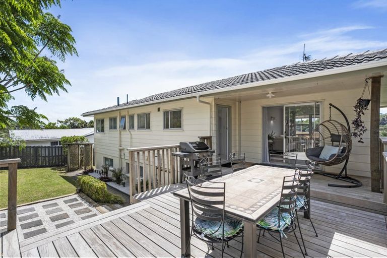 Photo of property in 11 Hague Place, Birkenhead, Auckland, 0626