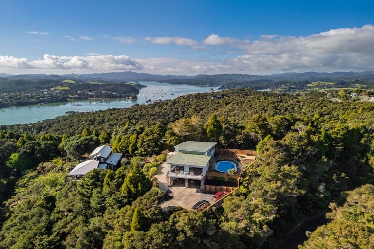 Photo of property in 2 Arabella Road, Opua, 0200