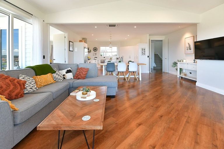 Photo of property in 16 Palm View Terrace, Gulf Harbour, Whangaparaoa, 0930