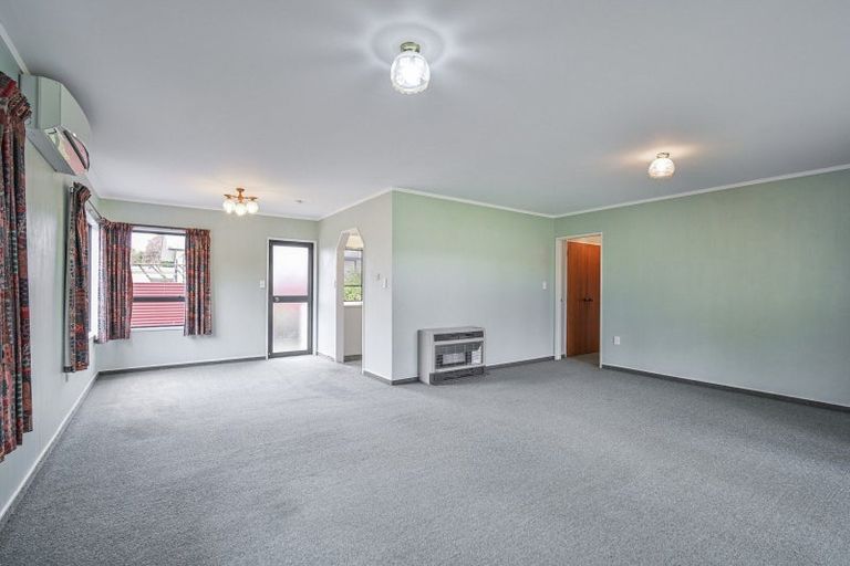 Photo of property in 1002 Reka Street, Akina, Hastings, 4122