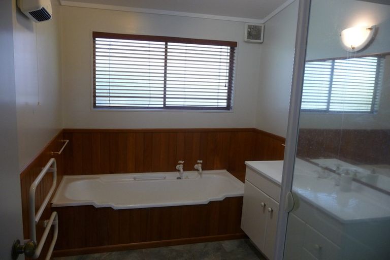 Photo of property in 48 Birch Street, Hilltop, Taupo, 3330