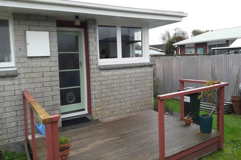 Photo of property in 3b Ferretti Grove, Avalon, Lower Hutt, 5011