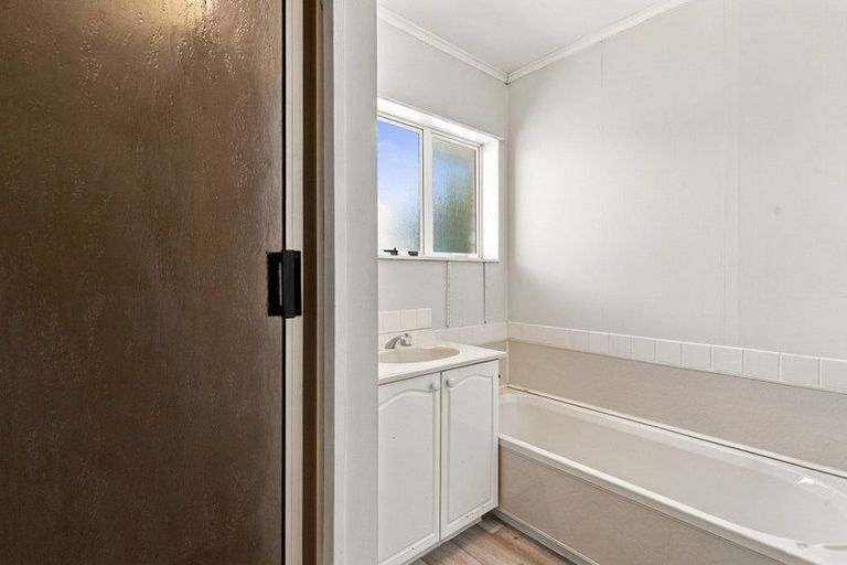 Photo of property in 136a Welcome Bay Road, Welcome Bay, Tauranga, 3112
