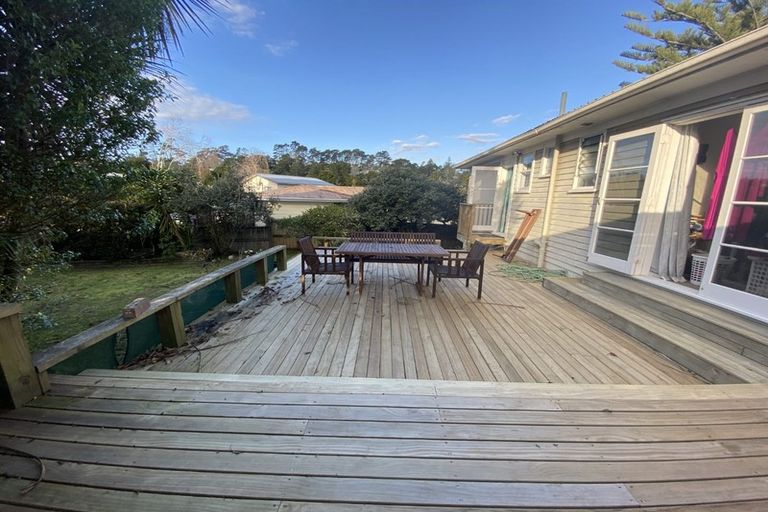 Photo of property in 4 Beeche Place, Birkdale, Auckland, 0626
