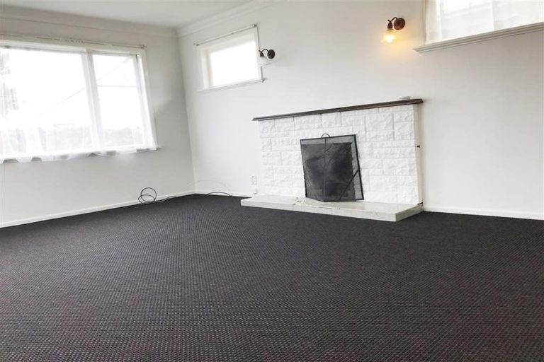 Photo of property in 183 Rathgar Road, Henderson, Auckland, 0610