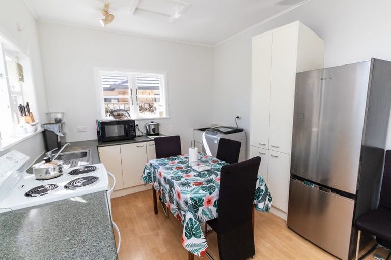 Photo of property in 49 Waiwhetu Road, Waiwhetu, Lower Hutt, 5010